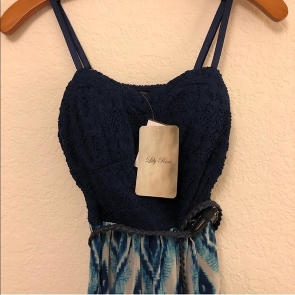 Lilly Rose Dress - Picture 3 of 4